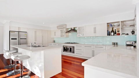 Eagles Landing - The Vintage - Hotel NSW 4