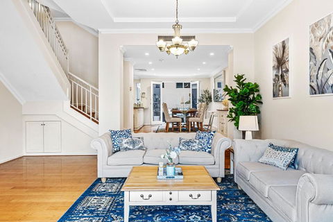 East Perth Luxury Waterfront Retreat - Hotel NSW 1