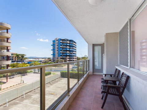 Ebbtide 6 - Hotel NSW 4