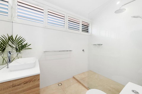 Elegant Family Retreat, Little Cove - Hotel NSW 2