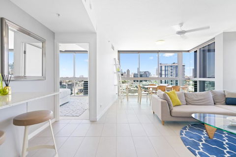 Elegant 2-Bed With Rooftop Dining & Fabulous Views - Hotel NSW 0