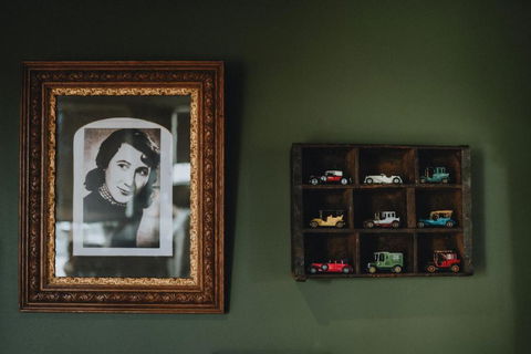 Elegant Apartment With Balcony And Free Parking - Hotel NSW 4