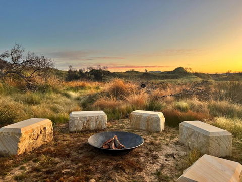 Elements - Freycinet Holiday Houses - Hotel NSW 3