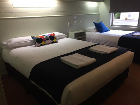 Finley Country Club Hotel Motel - Hotel NSW 1