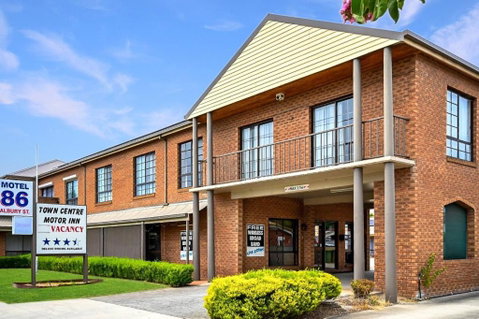 Holbrook Town Centre Motor Inn - Hotel NSW 3