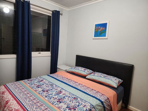 Homestay Near Dandenong Plaza - Hotel NSW 3