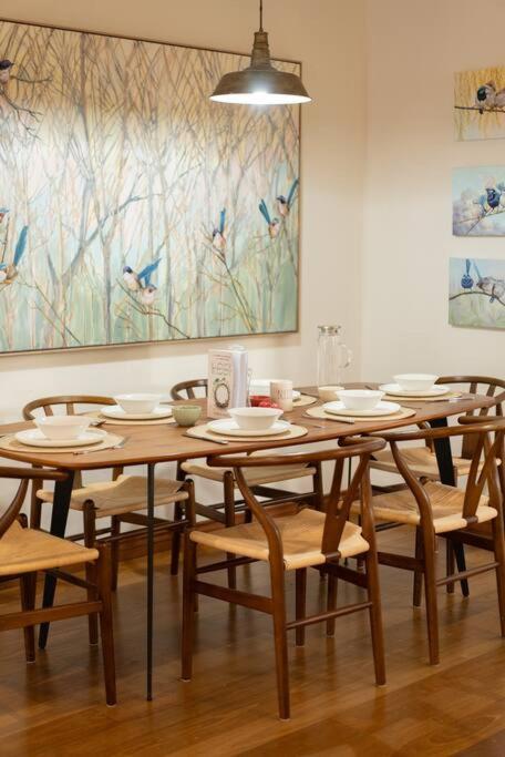 House Of Fairy Wren -Charming Queenslander Cottage Mins Drive To Brisbane CBD And Gabba Stadium! - Hotel NSW 3