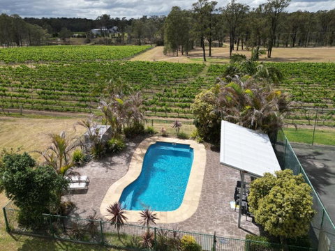 Ironbark Hill Estate - Hotel NSW 2