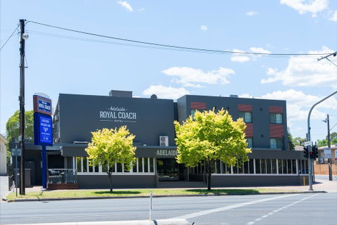 Adelaide Royal Coach - Hotel NSW 0