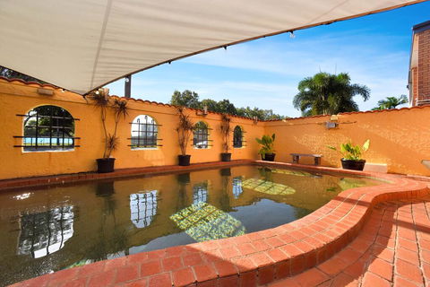 Adobe Motel - Hotel NSW 1