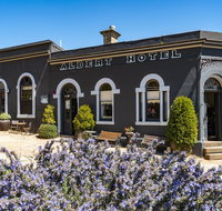 Albert Guest House and Mills Spa Suites - Hotel NSW