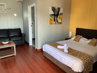 Book Finley Accommodation Vacations Hotel NSW Hotel NSW
