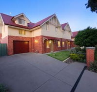 Albury Suites - Schubach Street - Hotel NSW