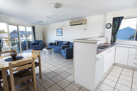 Alexander Beachfront Apartments - Hotel NSW 3