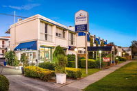 Book Essendon Accommodation Vacations Hotel NSW Hotel NSW