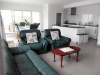 Alkimos Beach Retreat
