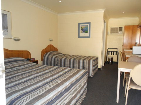 All Seasons Motor Lodge - Hotel NSW 2