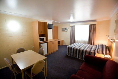 All Seasons Motor Lodge - Hotel NSW 3