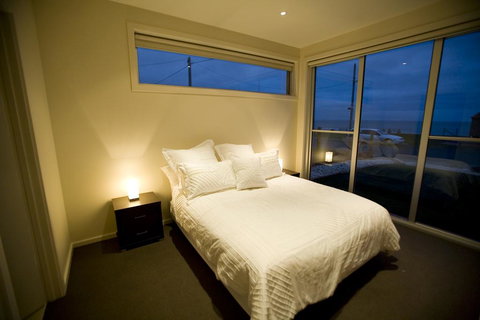 Aloha Beachfront Port Fairy - Hotel NSW 3