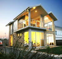 Aloha Beachfront Port Fairy - Hotel NSW