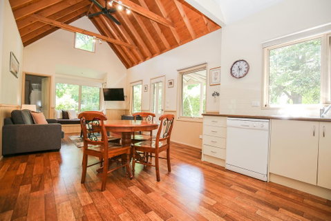 Alpine Arnica Cottage 1 - Hotel NSW 3