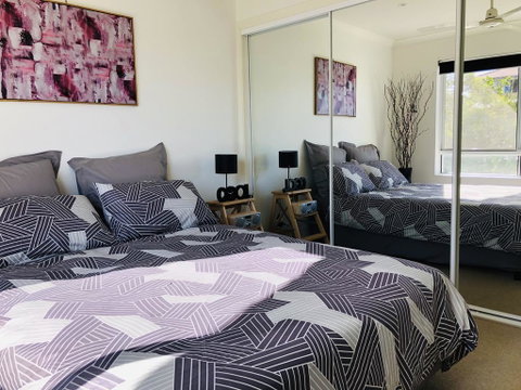 Amazing Apartment Ocean Views And Hot Tub On Balcony - Coolangatta - Hotel NSW 1