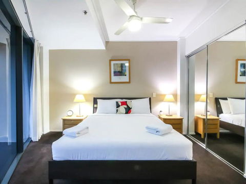 Amazing Brisbane CBD 2 Bedroom Apartment With River Views - Hotel NSW 2