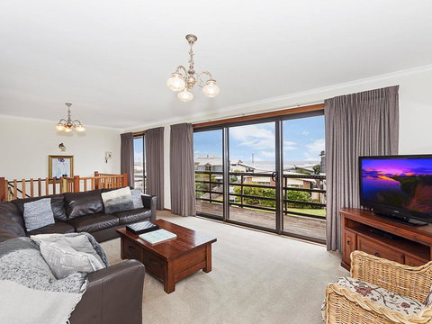 AMBIENCE BY THE SEA - Hotel NSW 3