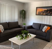 Andergrove Home with a Garden View-Wi-fi  Netflix - Hotel NSW