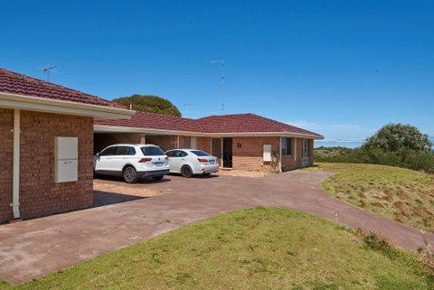API Preston Beach Front Apartments - Hotel NSW 0