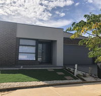 Apple House Tarneit North - Hotel NSW