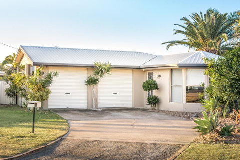 Apurla Hervey Bay - Located At The Point - Hotel NSW 2