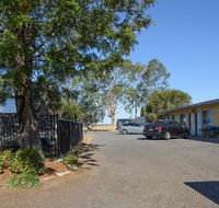 Artesian Motor Inn - Hotel NSW