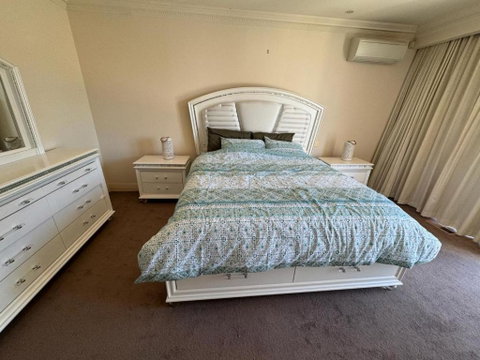 Luxurious Townhouse Retreat In Prestigious Brighton - Hotel NSW 1