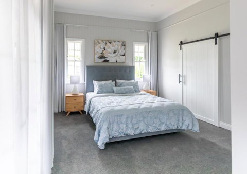 Luxury Grand Escapes Queenslander In Ipswich - Hotel NSW 2