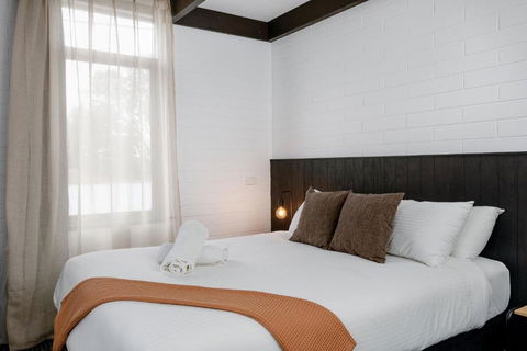 M Hotel - Hotel NSW 2