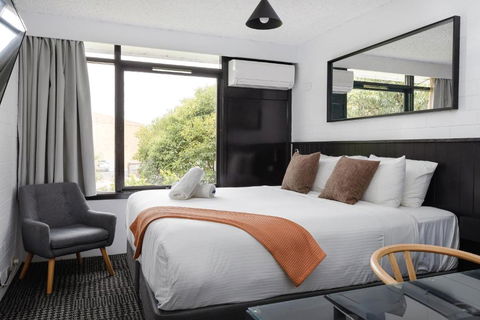 M Hotel - Hotel NSW 3