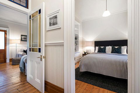 MARIGOLD COTTAGE Charming 1870s Central Daylesford Cottage - Hotel NSW 1