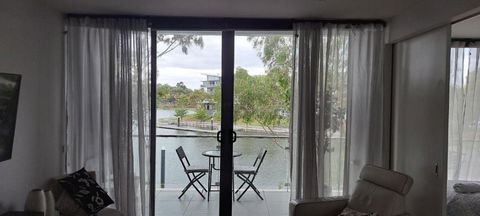 Marina View Apartment On The Maribyrnong River, Melbourne - Hotel NSW 0