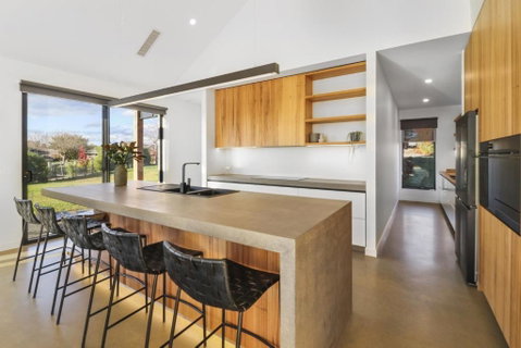 Mayple Peaks - Hotel NSW 3
