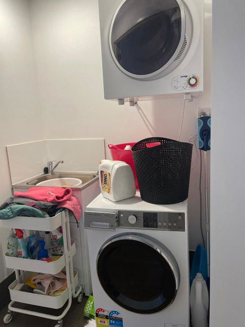 Modern Apartment Near Airport - Hotel NSW 2