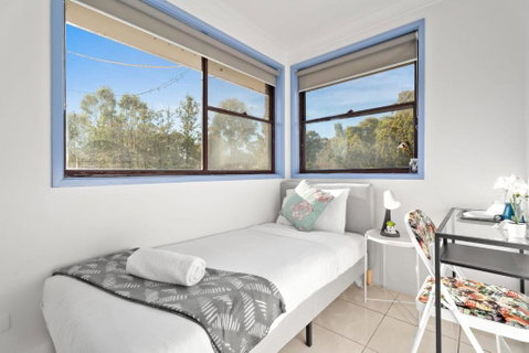 Modern Single Room - Nearby Stations & Eateries - Shared Bathroom - Hotel NSW 0
