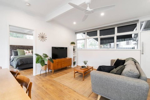 Modern Stylish Self-contained Apartment - Hotel NSW 0