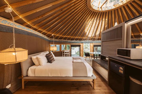 Mongolian Crafted Yurt With Private Spa And Spectacular Views - Hotel NSW 2