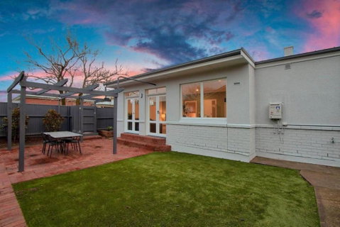 Morris And Eaton Cottages - 3BR WiFi Parking - Hotel NSW 0