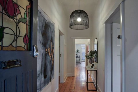 Morris And Eaton Cottages - 3BR WiFi Parking - Hotel NSW 3