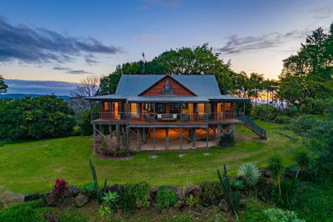 Mountain Retreat With Ocean Views And Fireplace - Hotel NSW 0