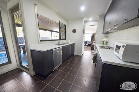 Mr & Mrs Smith - Hotel NSW 2