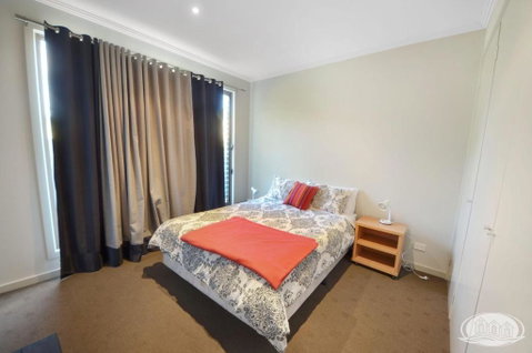 Mr & Mrs Smith - Hotel NSW 3