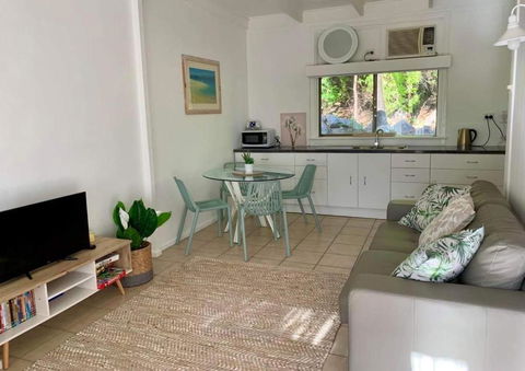 Nature Retreat On Mandalay - Hotel NSW 1